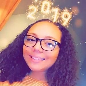 Meet your Posher, Bobbi